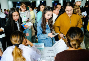 Астанада өткен жәрмеңкеде мыңнан астам бос жұмыс орны ұсынылды