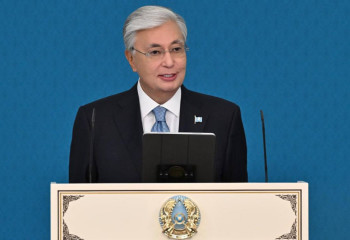 Тоқаев Зеленскийді Украинаның Тәуелсіздік күнімен құттықтады