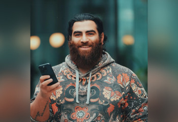 Известного блогера Арсена Маркаряна задержали в России