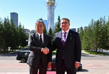 Мұрат Нұртілеу Жапония сыртқы істер министрімен кездесті