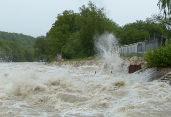 Үндістанда нөсер салдарынан 41 адам қаза тапты