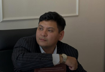 В работе самое сложное — видеть слезы клиенток: интервью с адвокатом по семейным делам Кайратом Курмангалиевым