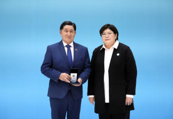 Президент атынан Конституцияның 30 жылдығына арналған мерейтойлық медальдар табысталды