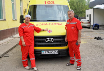 Медицинаға адал отбасы: Ерлі-зайыпты фельдшерлердің еңбек жолы