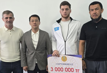 Маңғыстаулық балуанға қомақты сыйақы табысталды