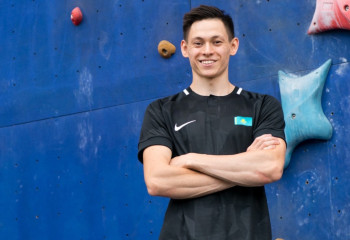 Ришат Хайбуллин спорттық құзға өрмелеуден Азия кубогында топ жарды