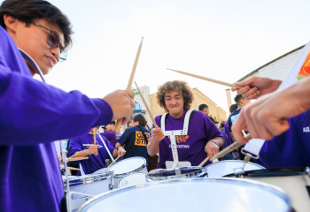 На Кок-Тобе состоялся масштабный перфоманс «Жаңа ритмге қосыл» от Жаңа адамдар