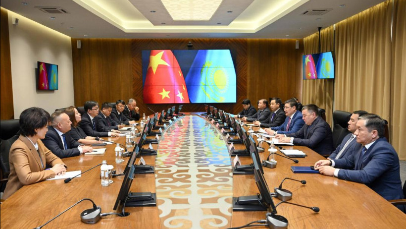  Абай облысының әкімдігі 