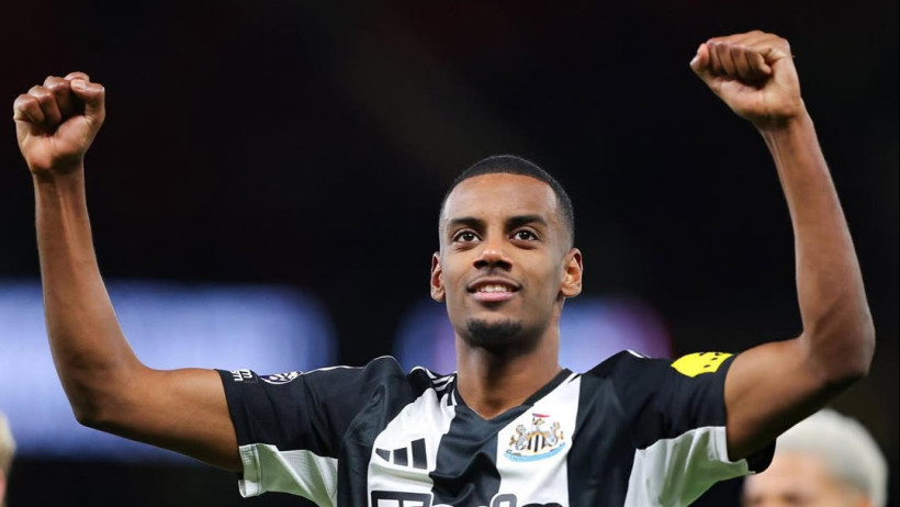  © instagram/alex_isak/ 