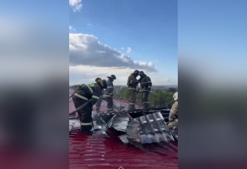 В Караганде эвакуировали 240 детей из горящего лицея-интерната