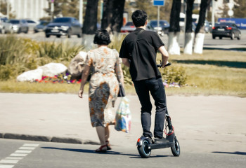 Алматыда самокатшылар 12 мың рет тәртіп бұзған