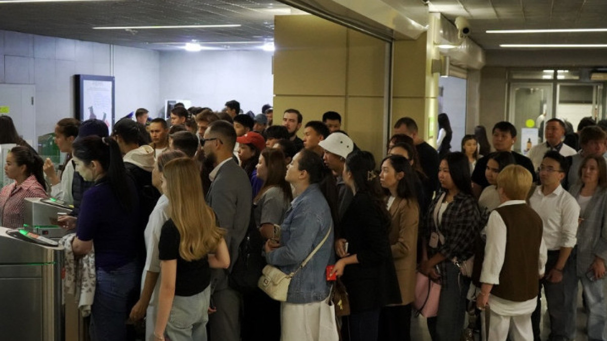  instagram.com/almatymetro 