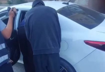 Ақтөбеде есірткіге мас күйінде көлік тізгіндеген танымал рэпер ұсталды