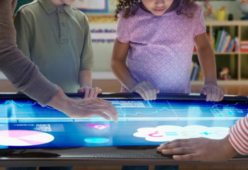 White House encourages K-12 students to use AI