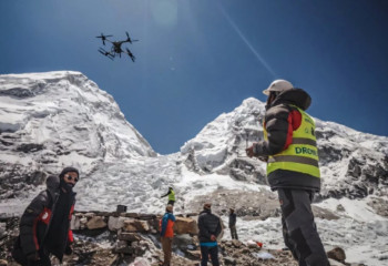 Эвересттегі қоқысты дрондар тазалайды