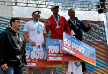 Қызмет пен спортты ұштастырған полицей марафонда жүлдегер атанды