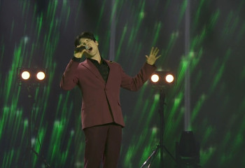 Hungarian artist performed as Dimash on a transformation show