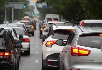 Қашықтан жұмыс істеу: Алматы кептеліспен қалай күреспек