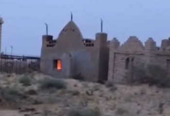 Огонь внутри мазара удивил казахстанцев