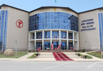 Маңғыстауда жол апатынан зардап шеккен екі әйел Астанаға жеткізіледі