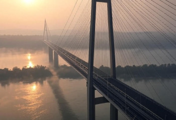 В Китае открылся самый длинный вантовый мост в мире