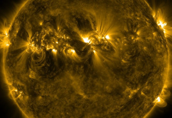 Учёные раскрыли одну из главных тайн Солнца: что скрывает тонкий слой в его недрах