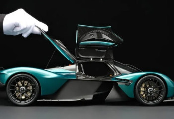 Ұзындығы 56 сантиметрлік Aston Martin көлігі 11 млн теңгеге бағаланды