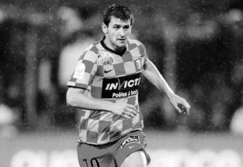 Сербия құрамасының бұрынғы футболшысы матч кезінде қайтыс болды