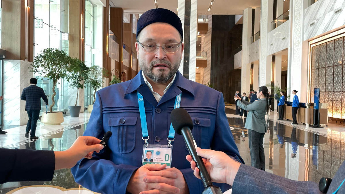  Амангүл Тілейқызы 