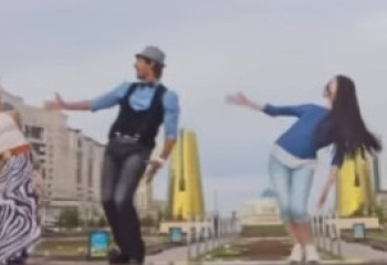 Астана вошла в кадры индийского кино с танцами