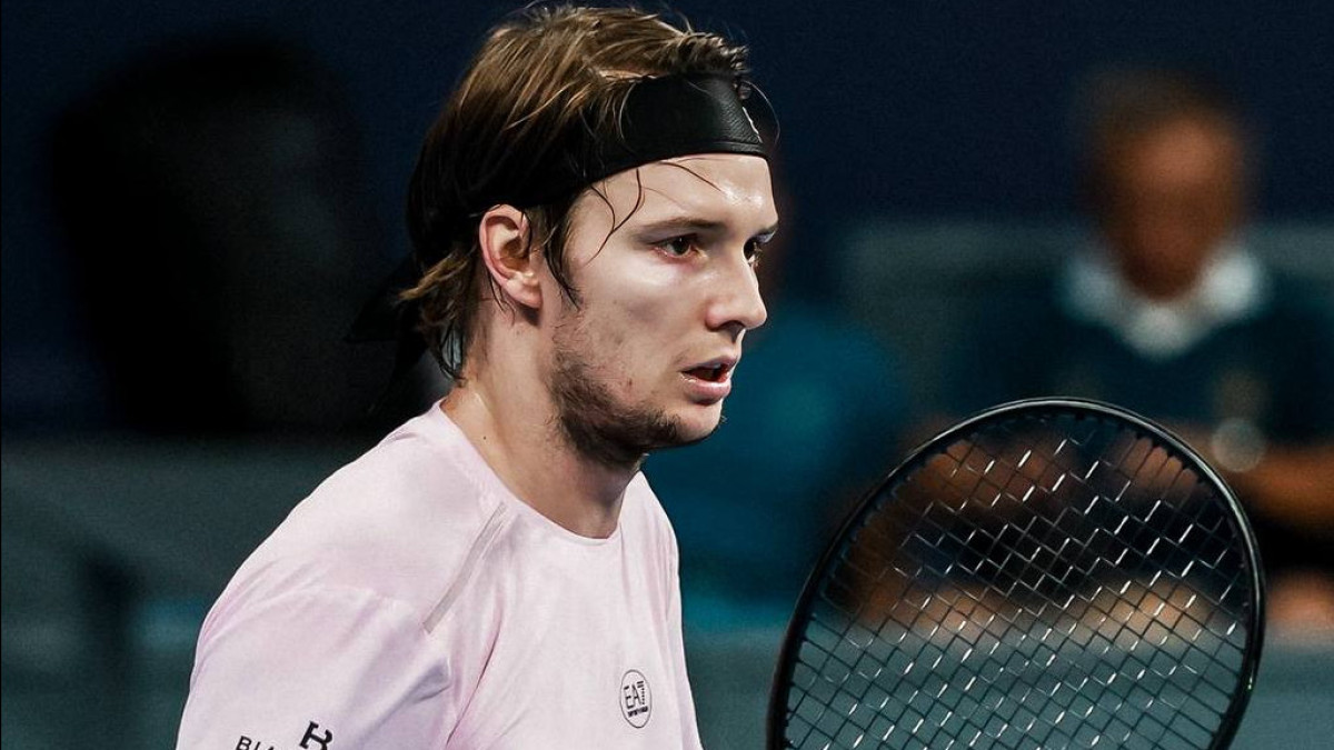  Теннис федерациясы 