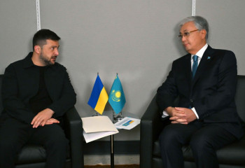 Глава государства провел встречу с Президентом Украины