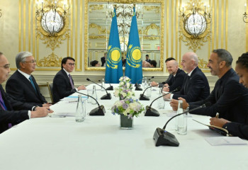 Қасым-Жомарт Тоқаев FIFA президентін қабылдады