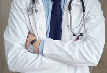 Науқасқа асыққан дәрігер жол ережесін бұзғаны үшін айыппұл төлемейтін болды