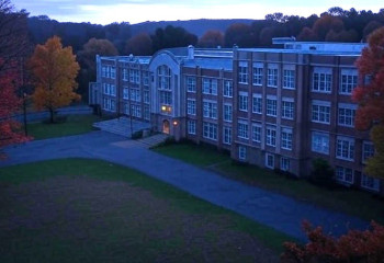 Казахстанец посетил место съемок вампирской саги 