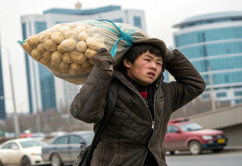 «Праздник картошки»: как в семье спорят о бытовых привычках молодежи