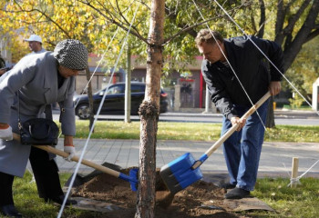 Астанада Еңбек күні қарсаңында коммуналдық қызметкерлерге құрмет көрсетілді