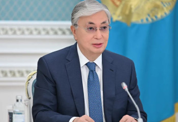 Тоқаев қазақстандықтарды Еңбек күнімен құттықтады