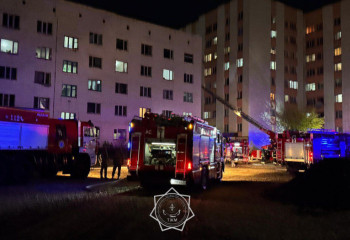 Көкшетауда көпқабатты үйде өрт шығып, 28 адам эвакуацияланды