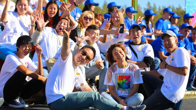  aqmeshit-zhastary.kz 