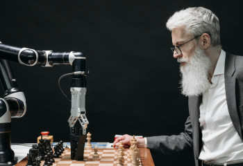 Жасанды интеллект мүмкіндіктерін қаншалықты тиімді игеріп жүрміз?