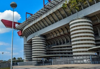 Италиядағы ең үлкен стадион сүріледі