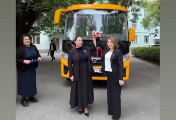 Алматыда музыка мектеп-интернатына жаңа автобус берілді