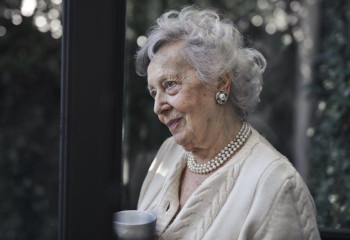 Әлемдегі ең қарт әйел: ғалымдар оның ұзақ өмір сүруінің құпиясын ашты