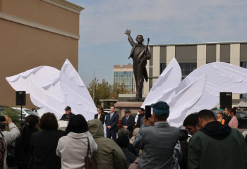Мемлекет басшысы Нұрғиса Тілендиевтің ескерткішінің ашылуына орай құттықтау жолдады