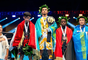 Қазақ баласы Ерұлан Қабдулов ММА-ден екі дүркін әлем чемпионы атанды