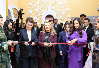 Алматыда бүгінгі қоғамның әлеуметтік-экономикалық өміріндегі әйелдер тақырыбына арналған көрме ашылды