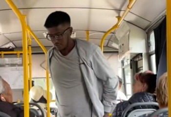 Видео с иностранцем заговорившем на казахском языке в автобусе набрало 5 млн просмотров в TikTok