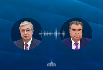Тоқаев Тәжікстан Президенті Эмомали Рахмонмен сөйлесті