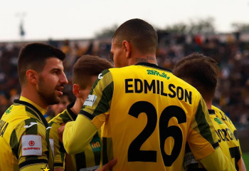 «Қайрат» «Жетісуды» ойсырата жеңіп, турнир кестесінде көш бастады